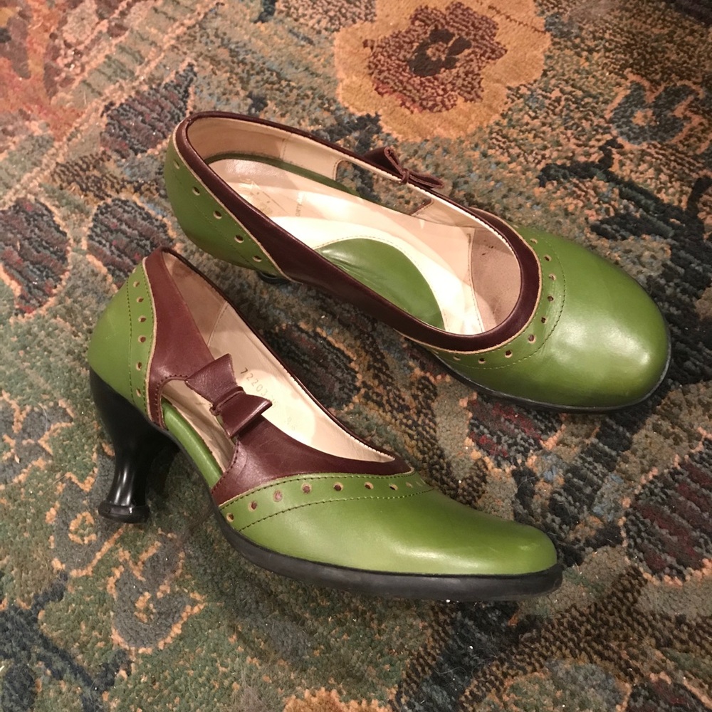 John Fluevog Green Pumps